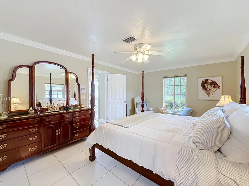 851 E Plantation Circle Plantation FL 33324