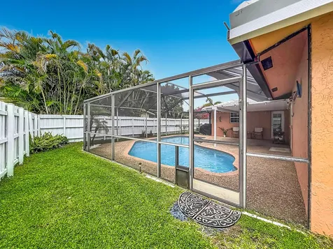 851 E Plantation Circle Plantation FL 33324