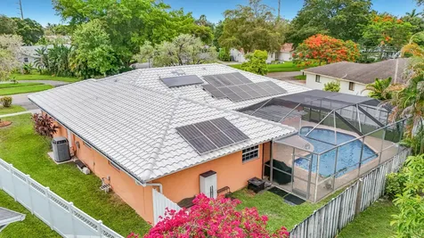 851 E Plantation Circle Plantation FL 33324