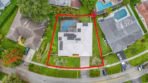 851 E Plantation Circle Plantation FL 33324