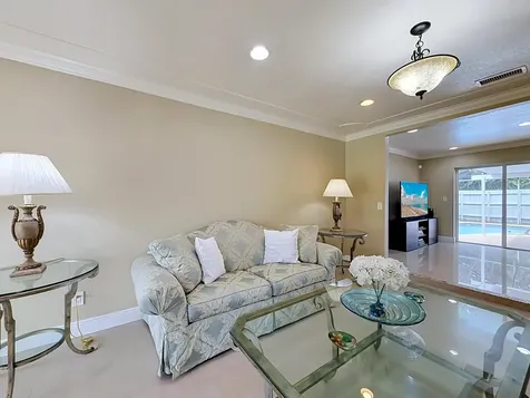 851 E Plantation Circle Plantation FL 33324