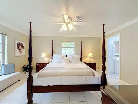 851 E Plantation Circle Plantation FL 33324