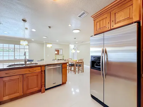 851 E Plantation Circle Plantation FL 33324