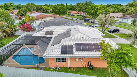 851 E Plantation Circle Plantation FL 33324
