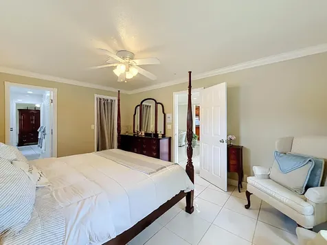 851 E Plantation Circle Plantation FL 33324