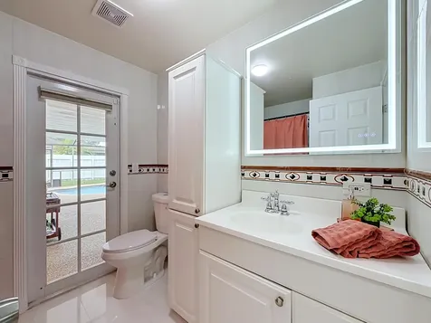 851 E Plantation Circle Plantation FL 33324