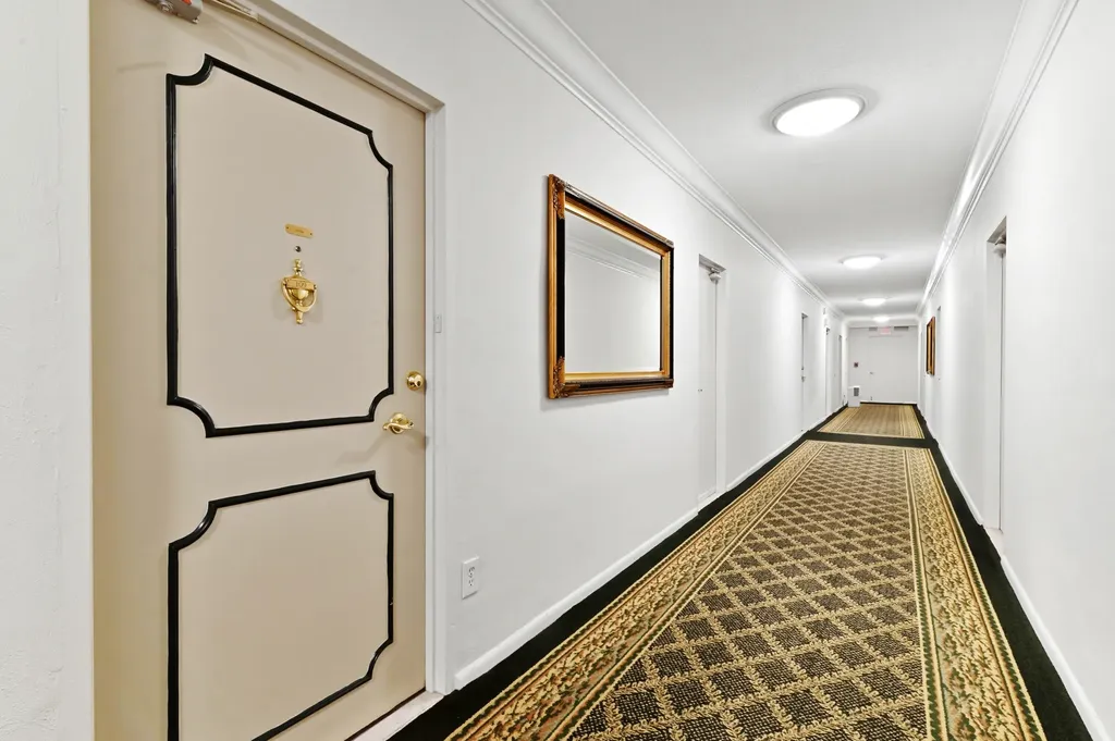 2840 S Ocean Boulevard Palm Beach FL 33480