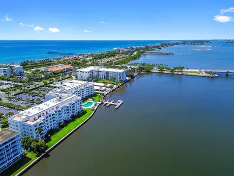 2840 S Ocean Boulevard Palm Beach FL 33480