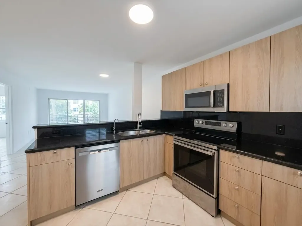 1541 S Ocean Boulevard Pompano Beach FL 33062