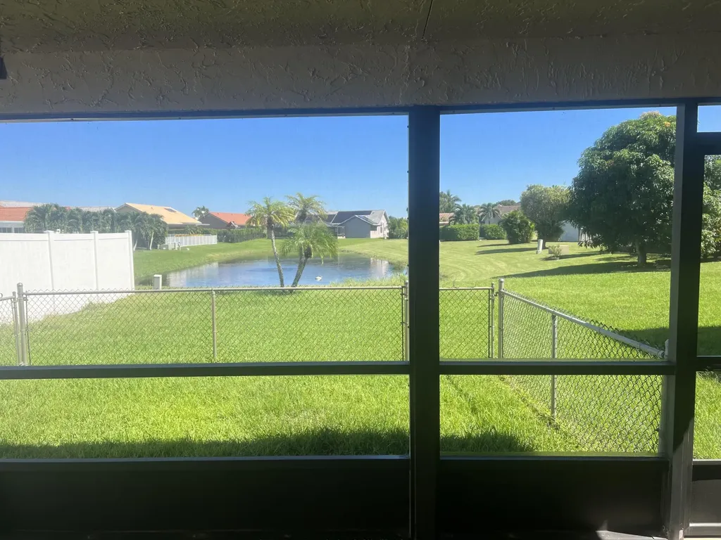 6039 Sunberry Circle Boynton Beach FL 33437