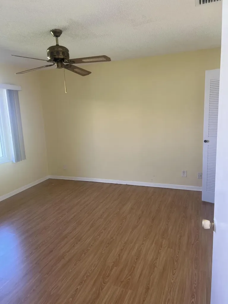 6039 Sunberry Circle Boynton Beach FL 33437