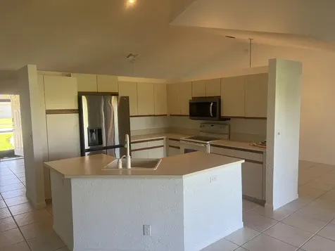 6039 Sunberry Circle Boynton Beach FL 33437