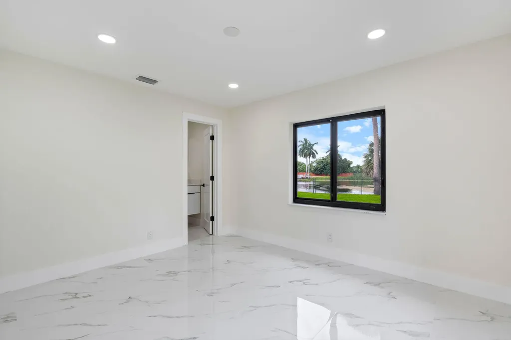 3185 Riddle Road West Palm Beach FL 33406