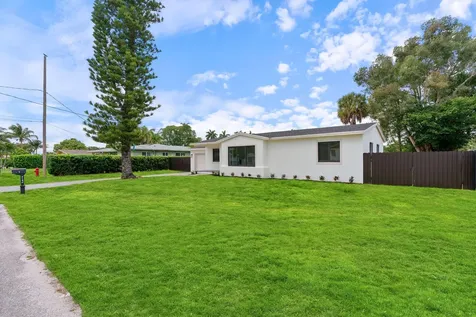3185 Riddle Road West Palm Beach FL 33406