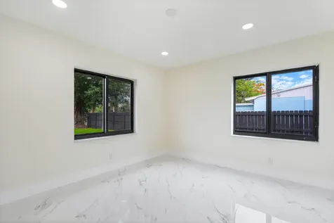 3185 Riddle Road West Palm Beach FL 33406