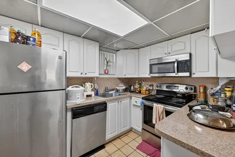 8290 Lake Drive Doral FL 33166