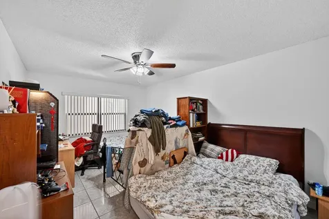 8290 Lake Drive Doral FL 33166