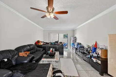 8290 Lake Drive Doral FL 33166