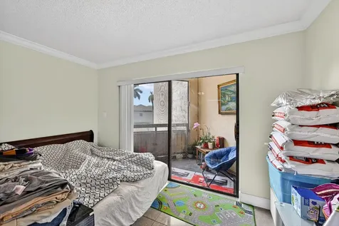 8290 Lake Drive Doral FL 33166