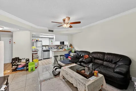 8290 Lake Drive Doral FL 33166