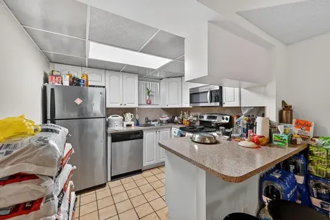 8290 Lake Drive Doral FL 33166