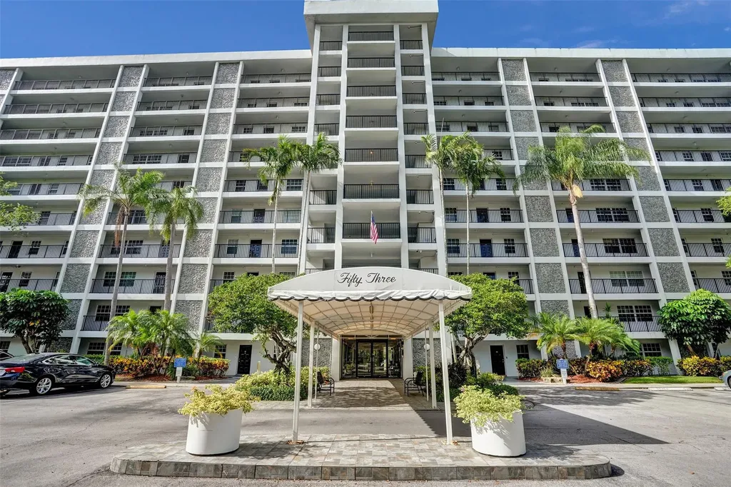 2900 N Course Drive Pompano Beach FL 33069