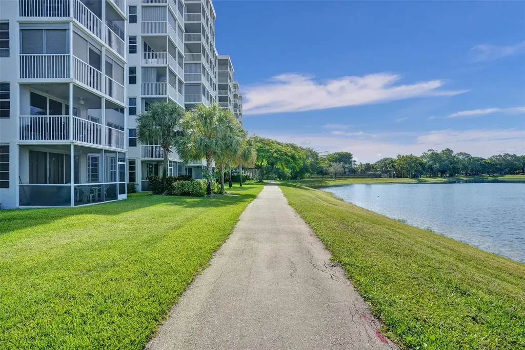 2900 N Course Drive Pompano Beach FL 33069