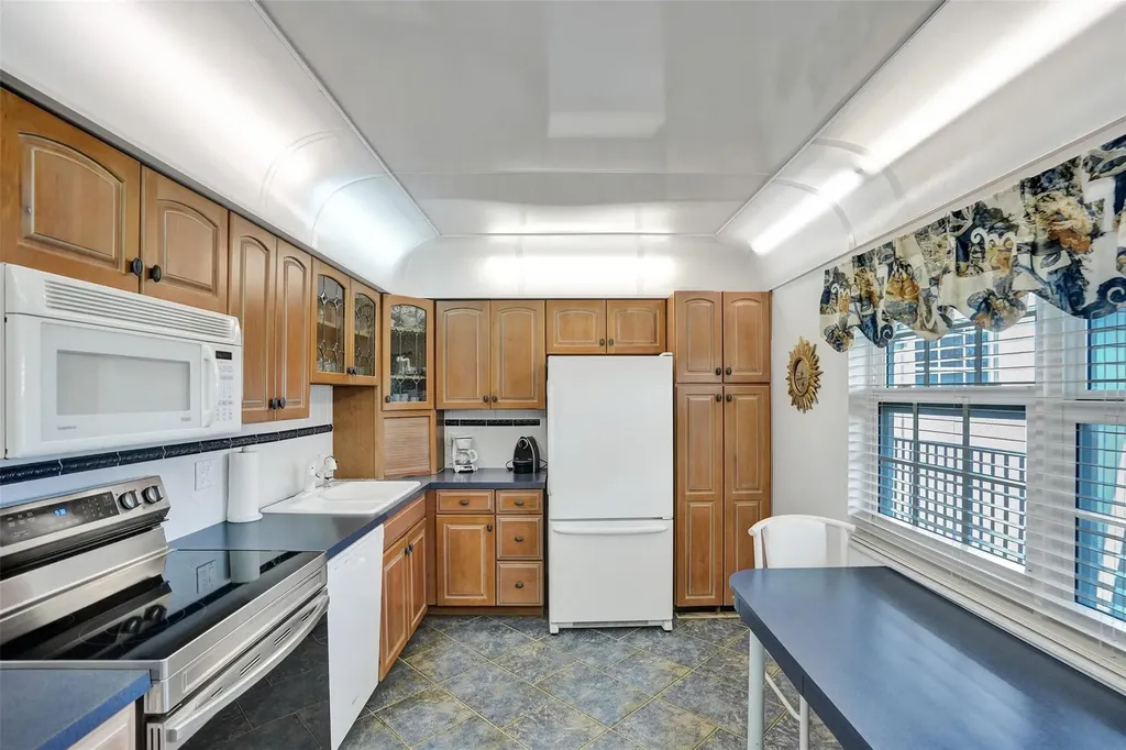 2900 N Course Drive Pompano Beach FL 33069