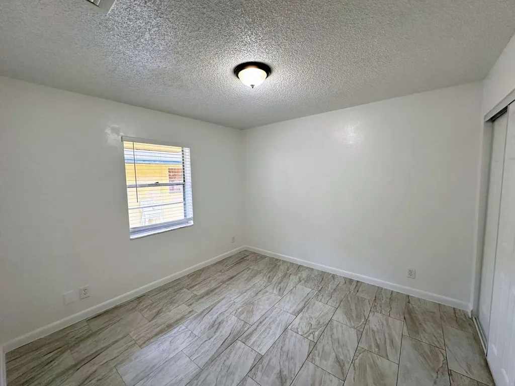329 Melody Lane Lantana FL 33462