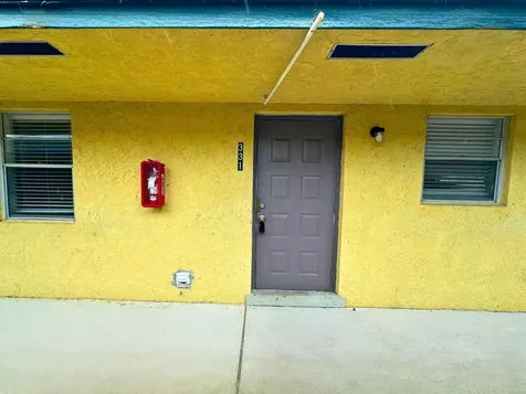 329 Melody Lane Lantana FL 33462