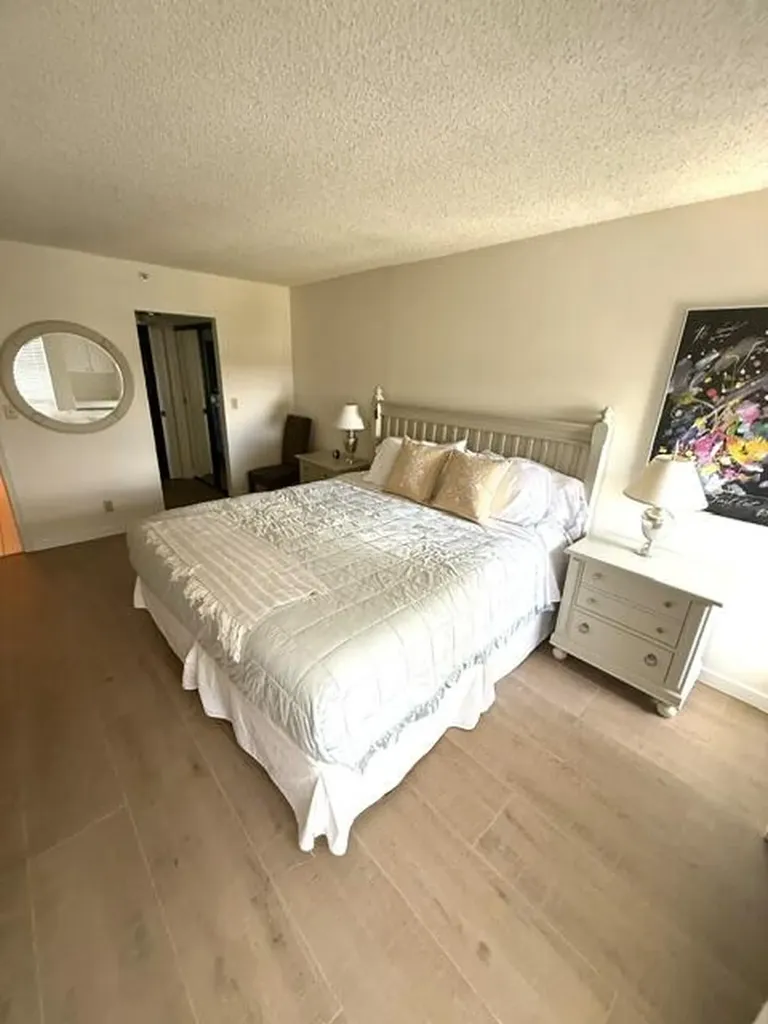 7754 Lakeside Boulevard Boca Raton FL 33434