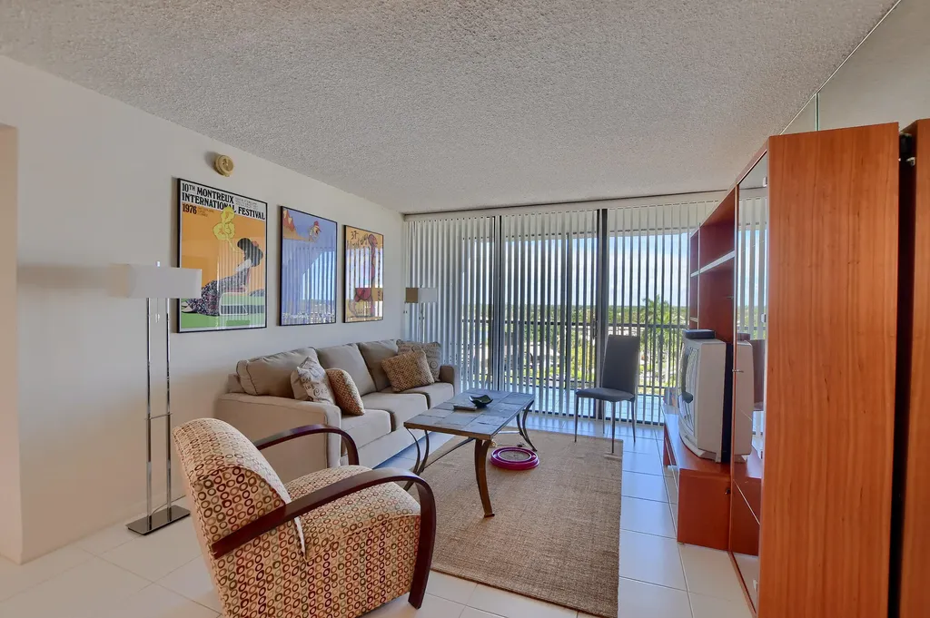 7754 Lakeside Boulevard Boca Raton FL 33434