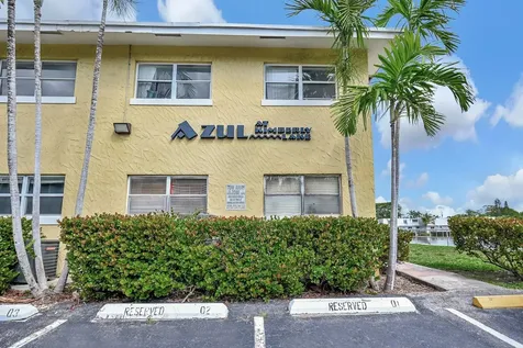 4051 NE 13th Avenue Oakland Park FL 33334