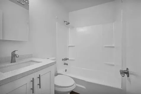 4051 NE 13th Avenue Oakland Park FL 33334
