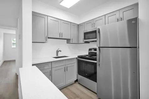 4051 NE 13th Avenue Oakland Park FL 33334