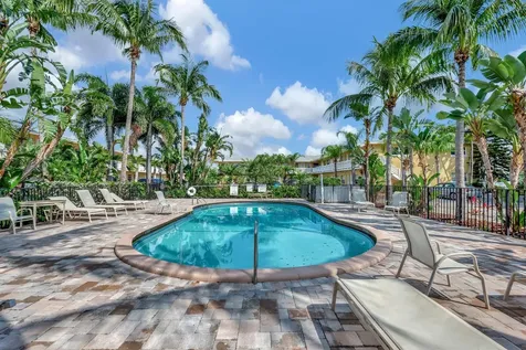 4051 NE 13th Avenue Oakland Park FL 33334