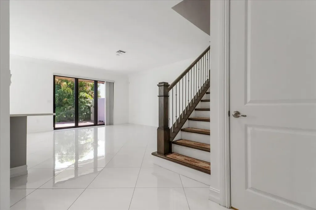 10098 Akenside Drive Boca Raton FL 33428