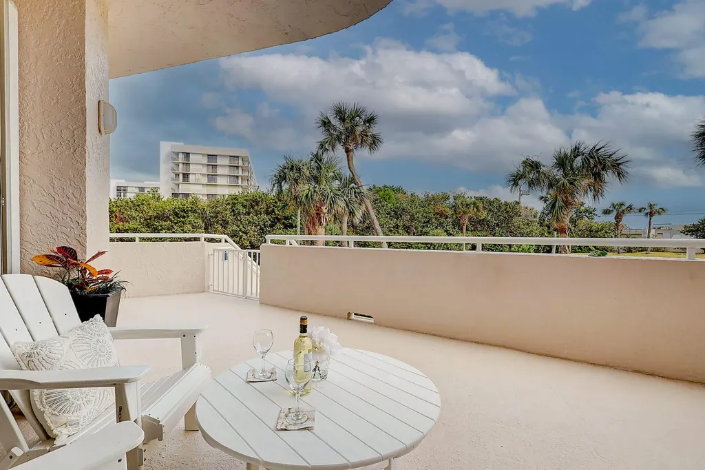 5051 N Highway A1a Hutchinson Island FL 34949