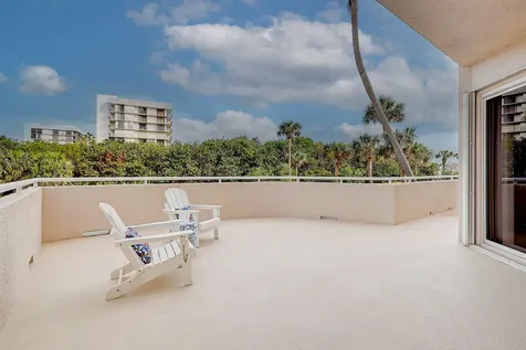 5051 N Highway A1a Hutchinson Island FL 34949