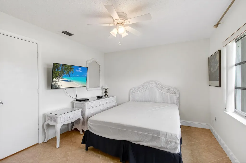 6038 Lasalle Road Delray Beach FL 33484