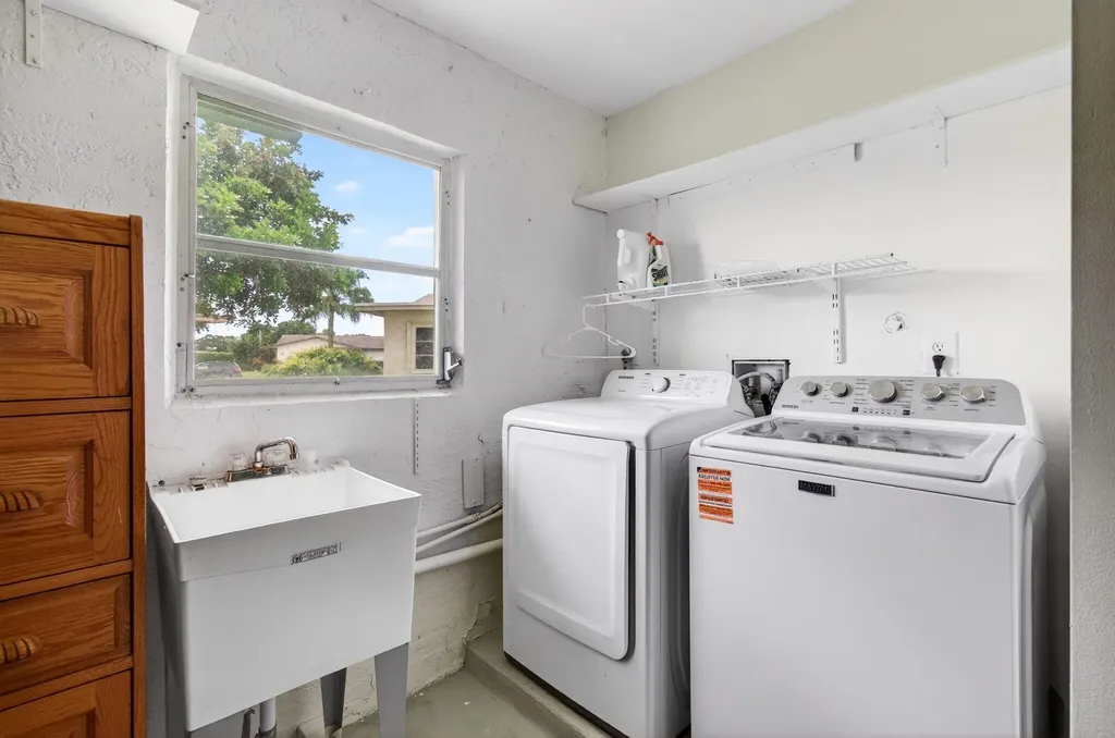 6038 Lasalle Road Delray Beach FL 33484