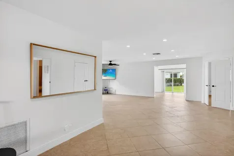6038 Lasalle Road Delray Beach FL 33484