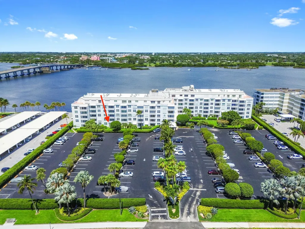 2840 S Ocean Boulevard Palm Beach FL 33480