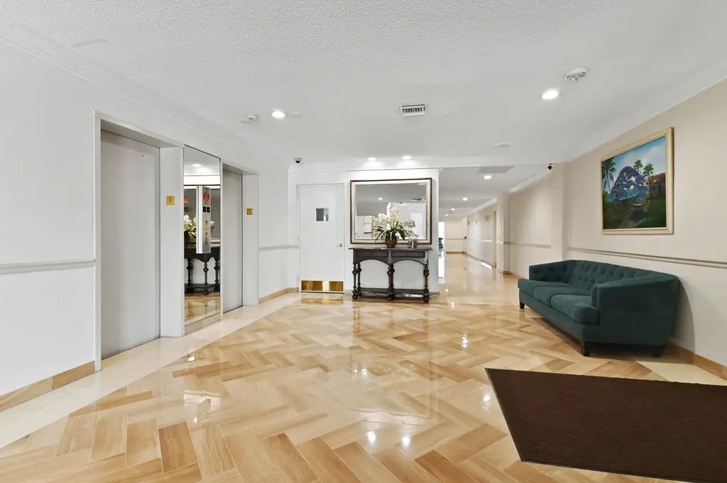 2840 S Ocean Boulevard Palm Beach FL 33480