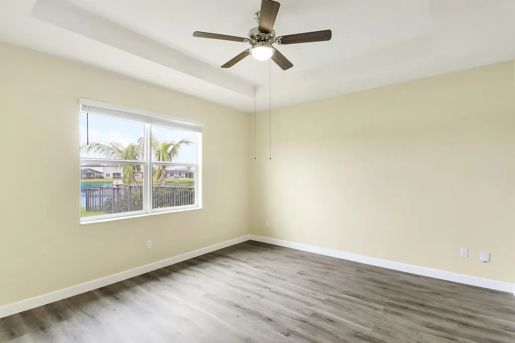 8292 NW Greenbank Circle Port St Lucie FL 34987