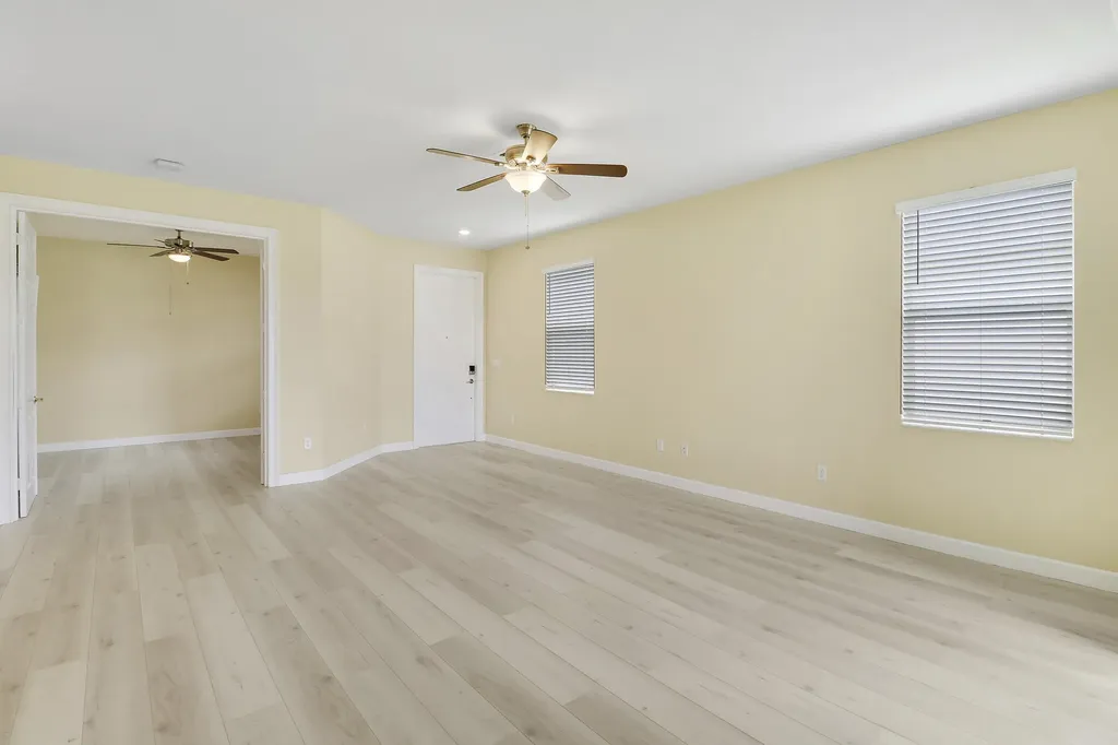 8292 NW Greenbank Circle Port St Lucie FL 34987