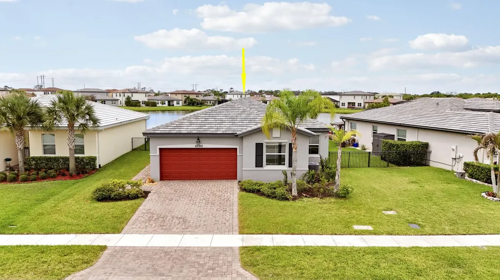 8292 NW Greenbank Circle Port St Lucie FL 34987