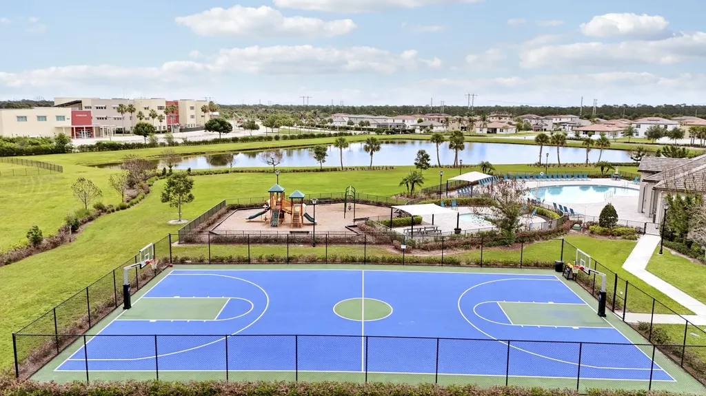 8292 NW Greenbank Circle Port St Lucie FL 34987