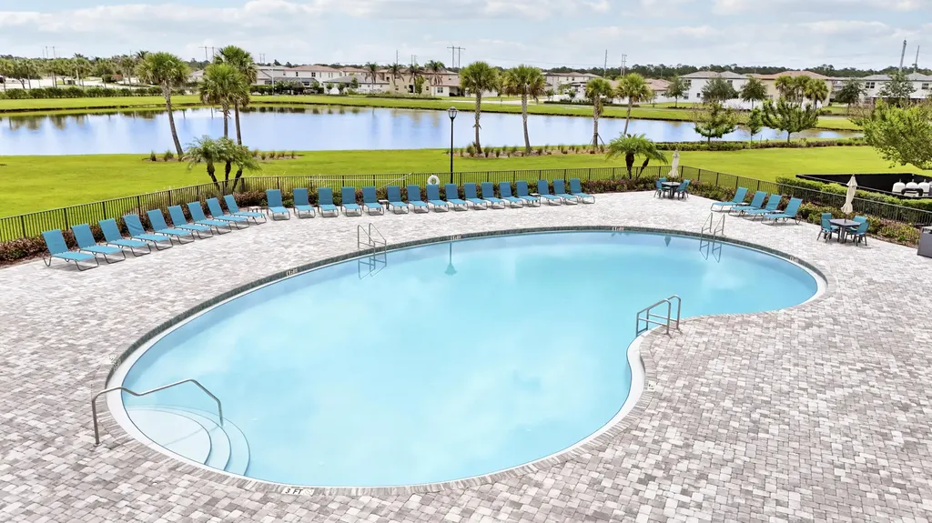8292 NW Greenbank Circle Port St Lucie FL 34987