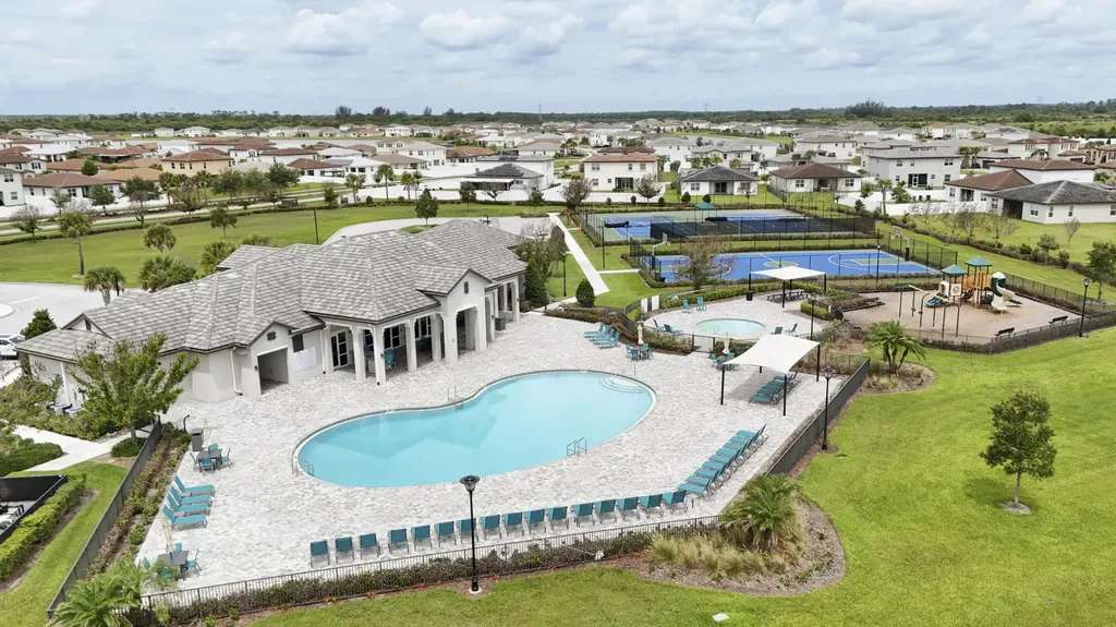 8292 NW Greenbank Circle Port St Lucie FL 34987
